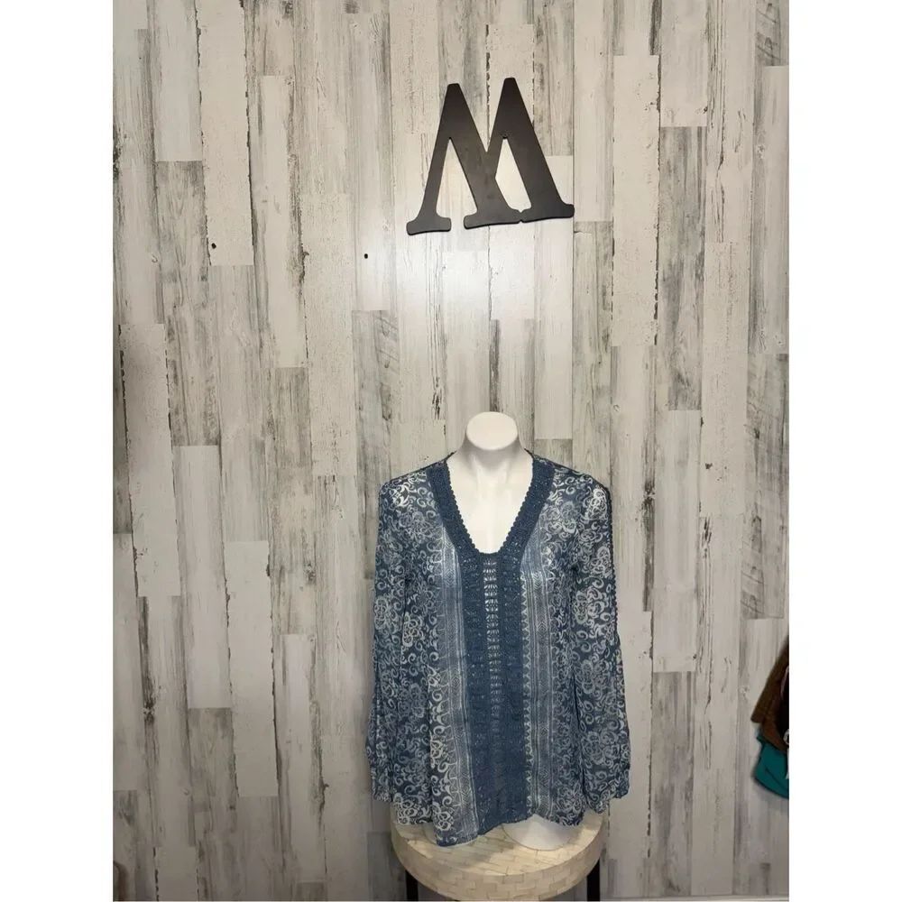 Knox Rose Blue Mixed Print Lace Trim V-Neck Long Sleeve Blouse Size M